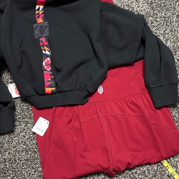 Free People Movement Never Better Sweatpants Crimson NWT - Picture 13 of 13